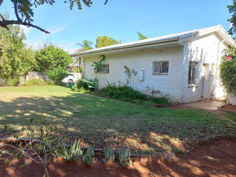 4 Bedroom Property for Sale in Oosterville Northern Cape